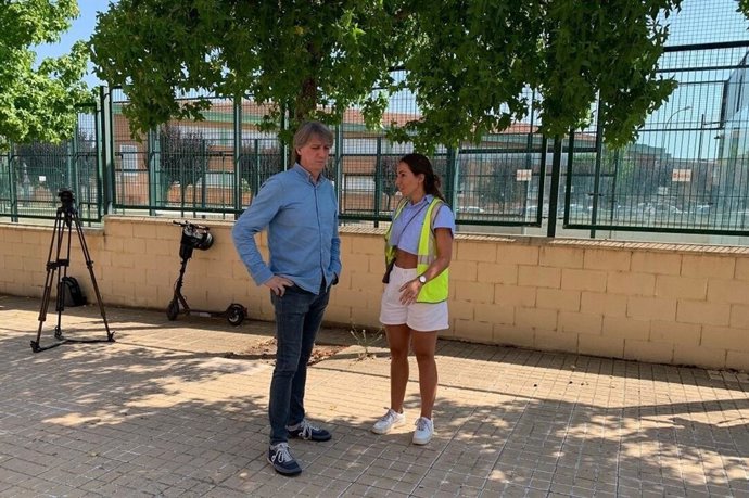 El alcalde de Soria, Carlos Martínez, en su visita a las obras en la Fuente del Rey