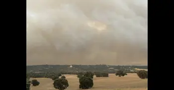 Un incendio de nivel 2 en Tres Cantos obliga a desalojar varias urbanizaciones y movilizar a la UME