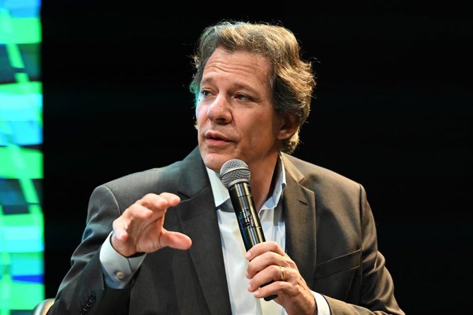 Archivo - El ministro de Hacienda brasileño, Fernando Haddad