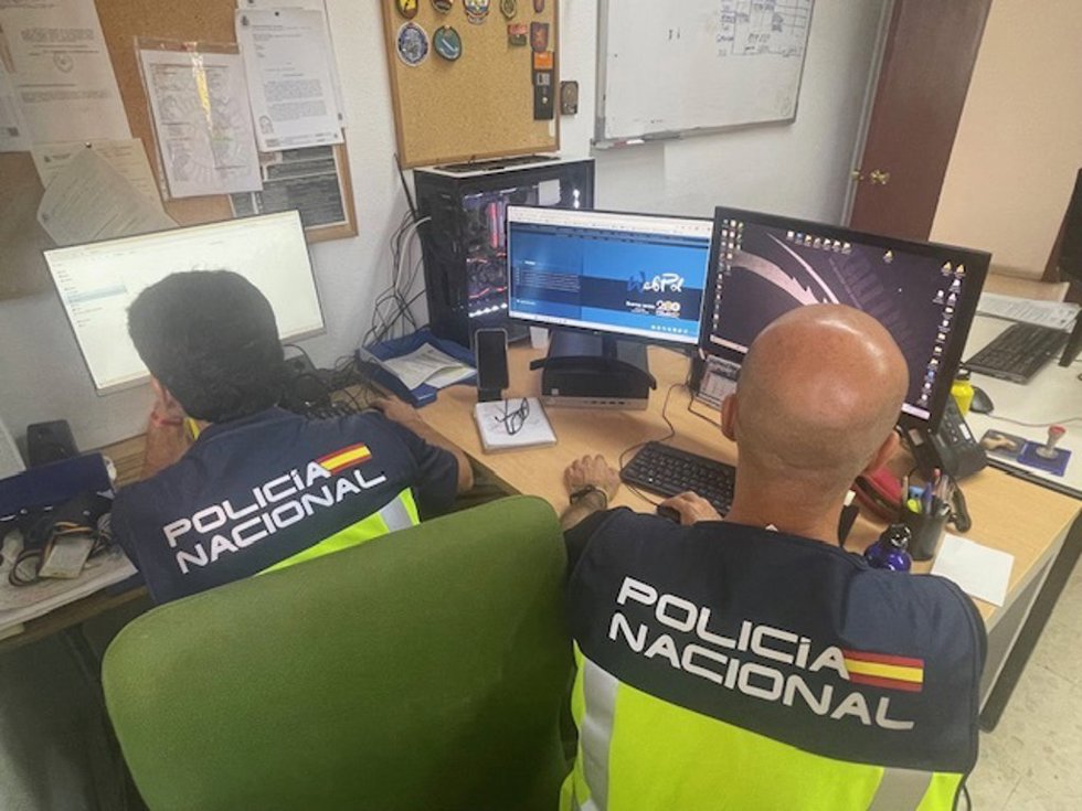 Efectivos de la Policía Nacional.