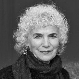 Isabel Hualde, escritora