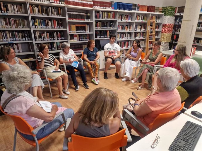 Una de las reuniones en Lorenzana.