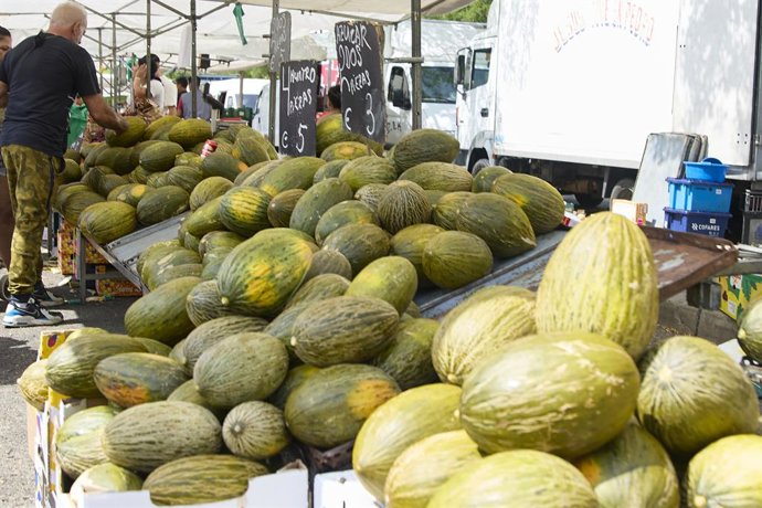 Archivo - Un puesto de melones.