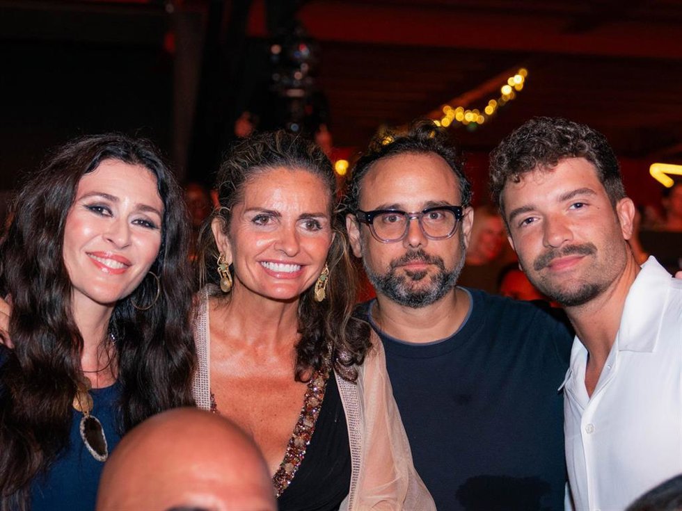 Marilia Andrés, Sandra García-Sanjuán, Ignacio Maluquer y Pablo Alborán disfrutan del concierto de la banda Texas en Starlite Occident