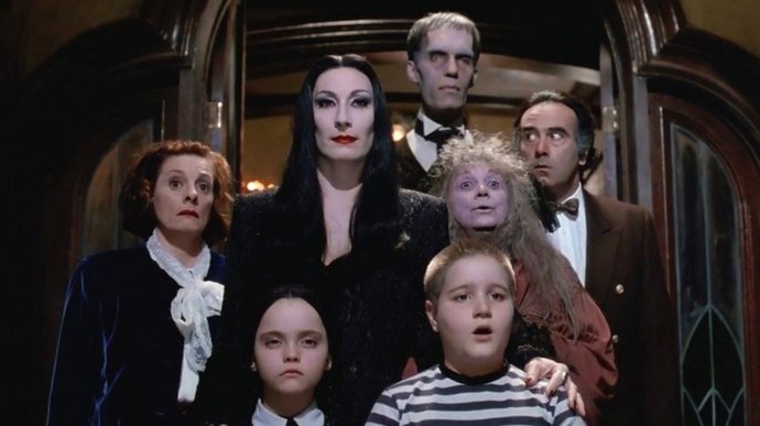 Los creadores de Miércoles ya preparan un reboot de la familia Addams... Sin Netflix