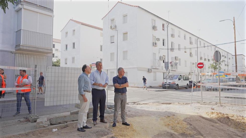 Comienzan las obras de la plaza Terreras de Los Pajaritos con su peatonalización parcial y nuevas zonas verdes.