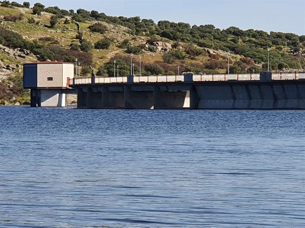 Archivo - Uno de los embalses de la cuenca del Duero.