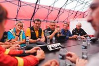 El incendio en Tres Cantos afecta ya a 2.000 hectáreas y se espera que pueda quedar controlado esta noche