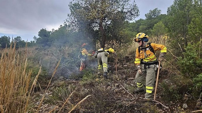 Un rayo provoca un conato de incendio forestal en la Sierra de los Gavilanes (Yecla)