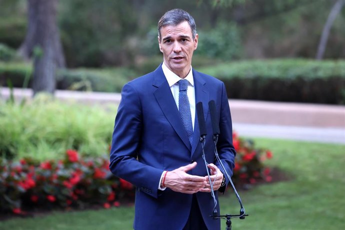 El presidente del Gobierno, Pedro Sánchez, ofrece una rueda de prensa, tras un despacho con El Rey Felipe VI, en el ?Palacio de Marivent, a 29 de julio de 2025, en Palma de Mallorca, Islas Baleares (España).