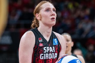 Chloe Bibby, durante un partido con el Spar Girona.