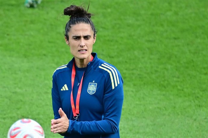 FILED - 22 July 2025, Switzerland, Zurich: Spain's national coach Montserrat Tome is pictured during a training session ahead of the  UEFA Women's Euro 2025 semi-final soccer match between Germany and Spain at Letzigrund Stadium.  Tome is to leave as Spai