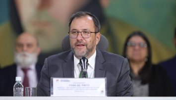 Política