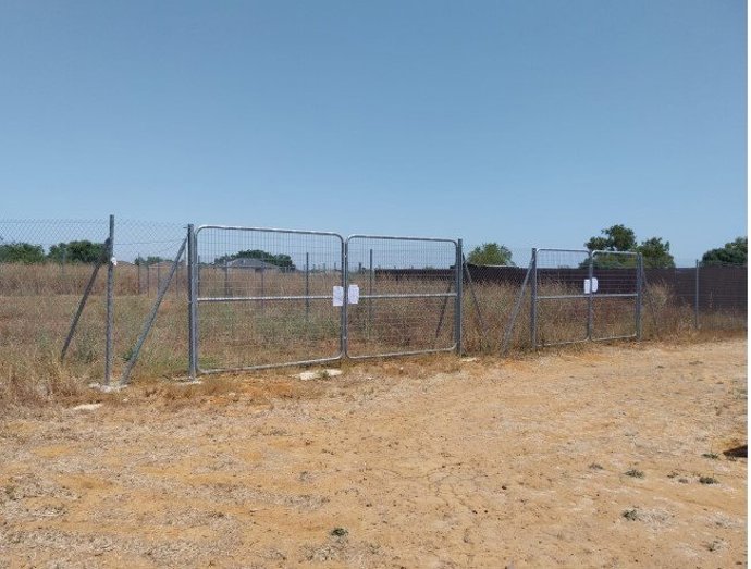Parcela precintada en el Pago del Humo de Chiclana de la Frontera (Cádiz)