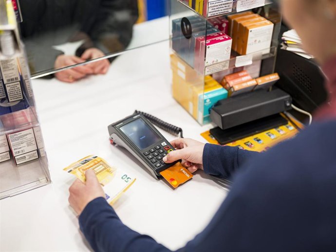 Archivo - Pago con TPV