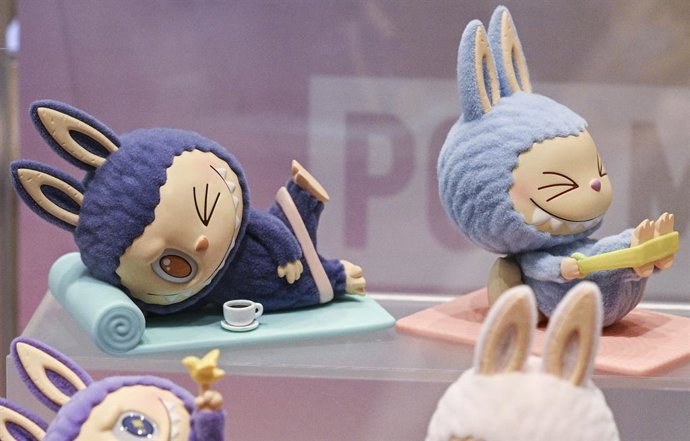 25 July 2025, Berlin: Labubu plush figures are on display at the opening of Germany's first Labubu store in the Alexa shopping center. The Chinese manufacturer and retailer Pop Mart is best known for its Labubu plush figures. Photo: Jens Kalaene/dpa