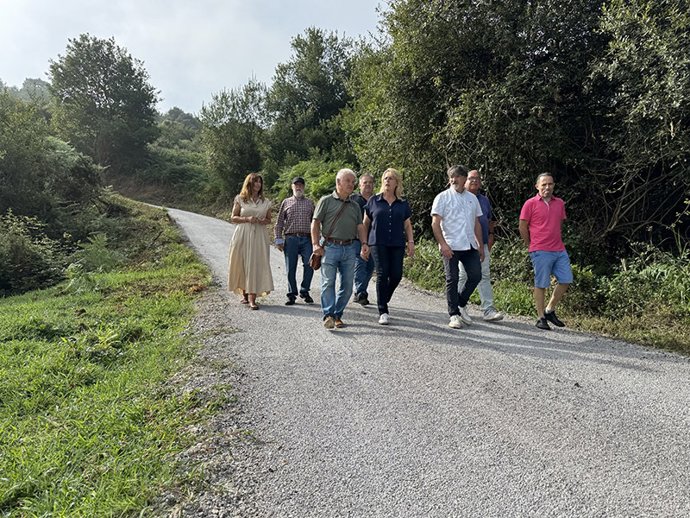 Susinos visita una pista forestal en Villaescusa
