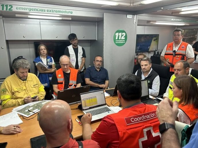 Reunión del #CECOPI  en el Puesto de Mando Avanzado desplegado en Jarilla.