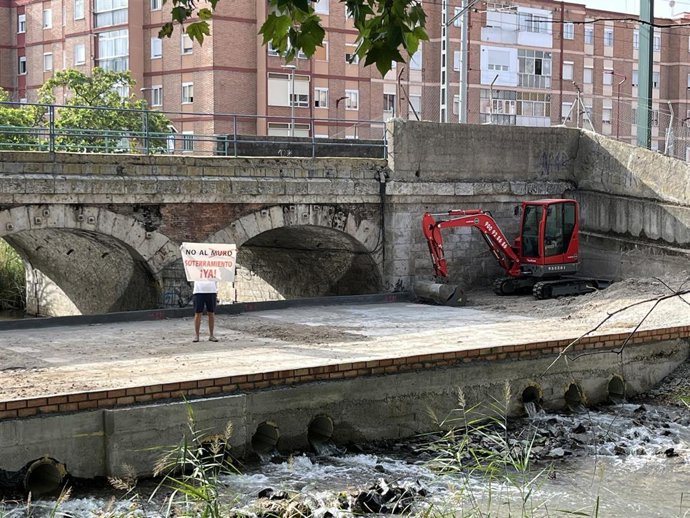 Plataforma por el Soterramiento en Valladolid denuncia atentado medioambiental en una tercera vía en sentido norte.