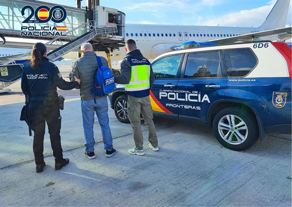 Archivo - Sucesos.- La Policía Nacional deporta a 3 ciudadanos condenados por tráfico de drogas en Girona
