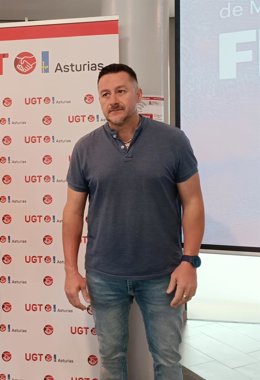 El secretario general de UGT de Asturias, Javier Fernández Lanero, antes de la presentación del Informe de la Situación Sociolaboral de Asturias, en el marco de la 68 Feria de Muestras de Asturias, en el recinto ferial gijonés 'Luis Adaro'.