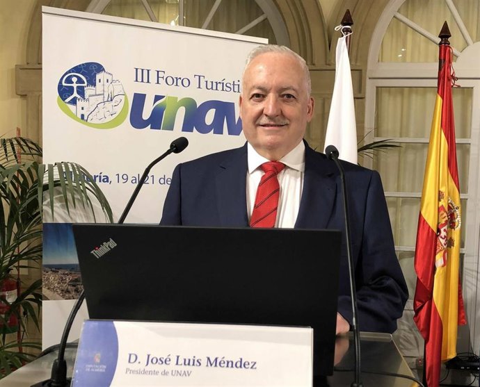 El presidente de la Unión Nacional de Agencias de Viajes (UNAV), José Luis Méndez.