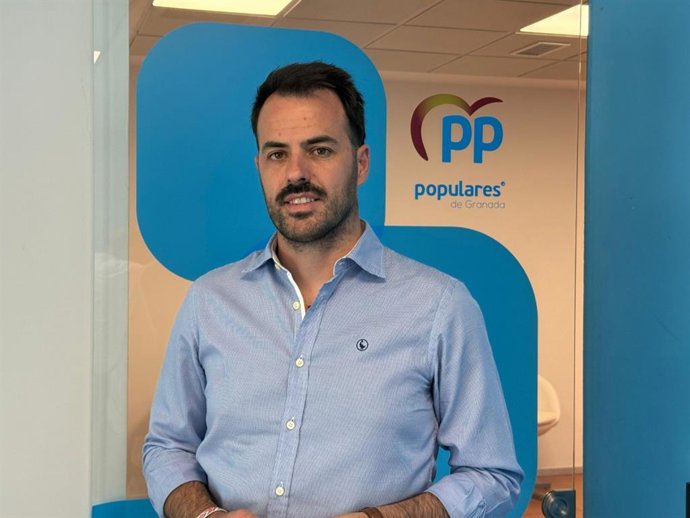 El portavoz del PP en el Ayuntamiento de Benalúa (Granada), Arturo Vergara.
