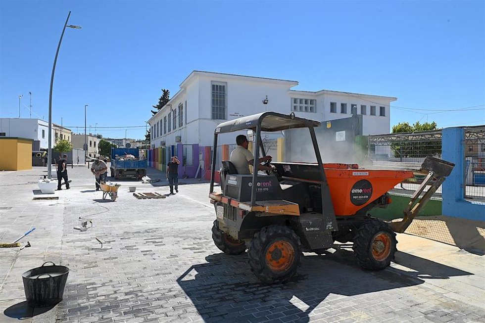 Obras en el entorno del Mercado de Federico Mayo. ARCHIVO.