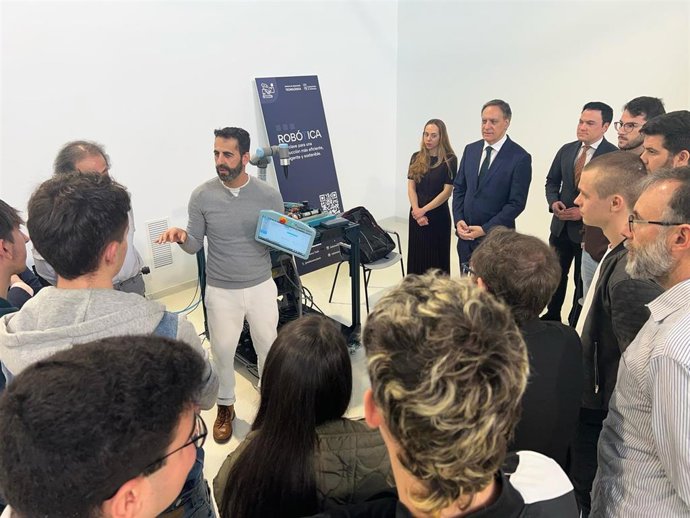 Imagen de los participantes del centro Tormes+ en Salamanca