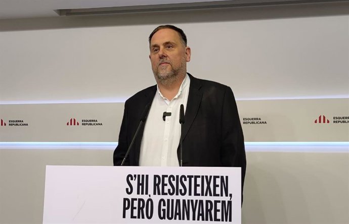 Archivo - El líder de ERC, Oriol Junqueras, en rueda de prensa.