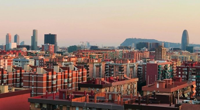 Imatge de Barcelona a trenc d'alba