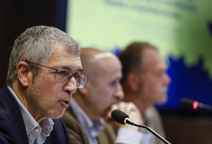 Archivo - El secretario de Estado de Medio Ambiente, Hugo Morán, durante una jornada informativa sobre el plan de mejora de la resiliencia frente a inundaciones, a 19 de junio de 2025, en Valencia, Comunidad Valenciana (España). Durante la jornada en la q