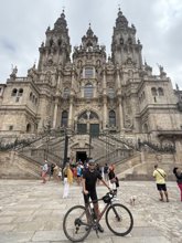 Foto: El expresidente de Ecuador Rafael Correa concluye el Camino de Santiago en bicicleta desde Oporto: "Es durísimo"