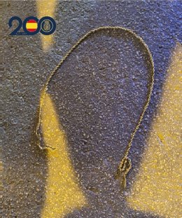 Cordón de oro robado