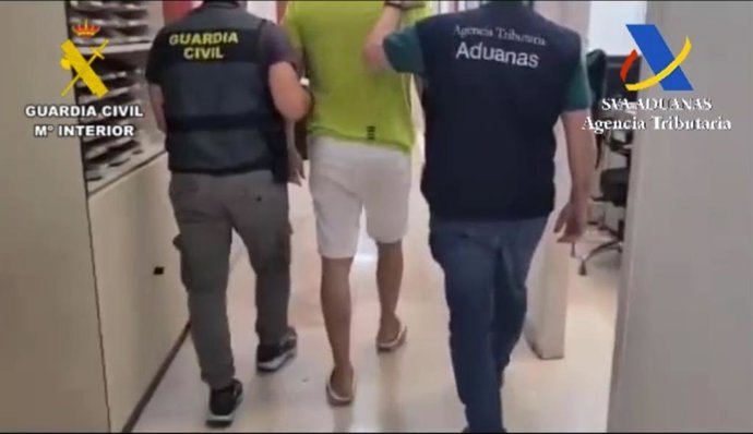 Detenidos en Palma y Madrid el líder de una red de tráfico de drogas y una colaboradora que hacía de 'mula'