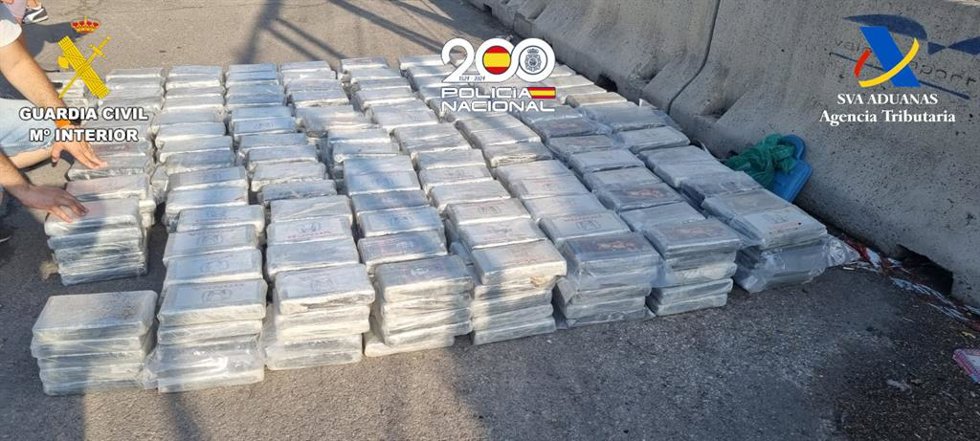 Intervenidos en el puerto de Valencia 675 kilos de cocaína oculta en un camión procedente de Ibiza