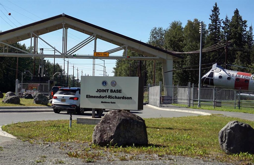 Acceso a la base Elmendorf - Richardson de Anchorage, Alaska