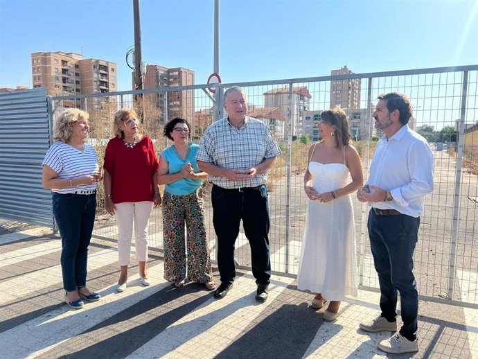 Representantes del PP critican la "falta de interés" del Gobierno de Pedro Sánchez por construir el cuartel de Guardia Civil de Cartagena