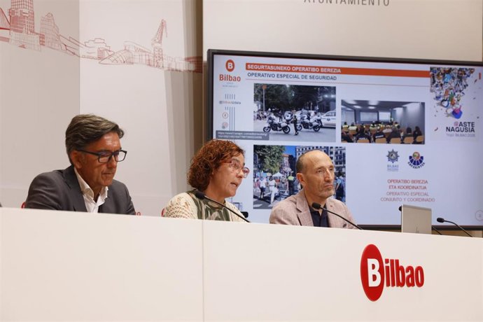 La concejala de Seguridad del Ayuntamiento de Bilbao, Amaia Arregi, presenta el operativo de seguridad para las fiestas de Aste Nagusia.