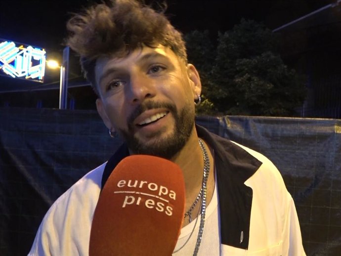 Álvaro García zanja los rumores sobre su relación con Gloria Camila: "Todo bien