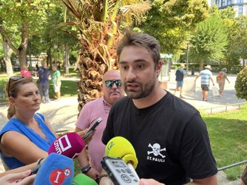 El secretario general de Comisiones Obreras Industria en la provincia de Ciudad Real, Víctor Manuel Arias, atiende a los medios en Puertollano.