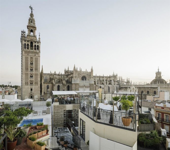 Sevilla en verano: lujo, calma y experiencias exclusivas con Mercer Hoteles