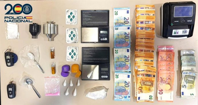 Suc.- Detenidas cuatro personas por tráfico de drogas y blaqueo de capitales en Telde (Gran Canaria)