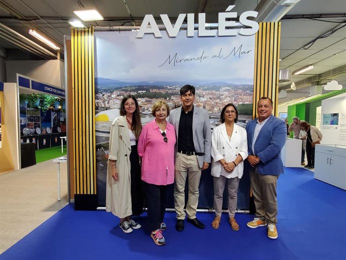 Nuria Castaño;  Mariví Monteserín;  Borja Sánchez; Teresa Fernández; y Pelayo García.