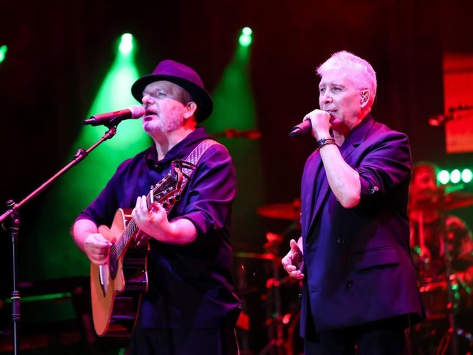 Los Pecos durante su concierto en el festival Marenostrum Fuengirola