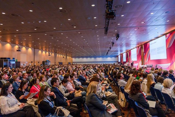 El CCIB reunirá a 1.900 científicos para analizar el origen y la evolución de la vida