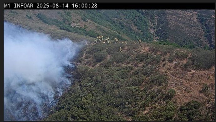 Regresa a su base la helitransportada de Ejea (Zaragoza) que actúa en el incendio de Barniedo de la Reina (León)