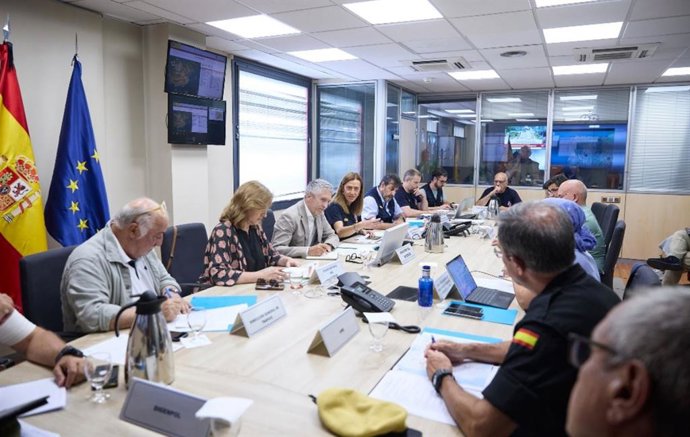 O Ministro do Interior, Fernando Grande-Marlaska, presidiu o Comitê Estadual de Coordenação e Gestão (CECOD) para incêndios florestais na sede da Proteção Civil na quinta-feira.