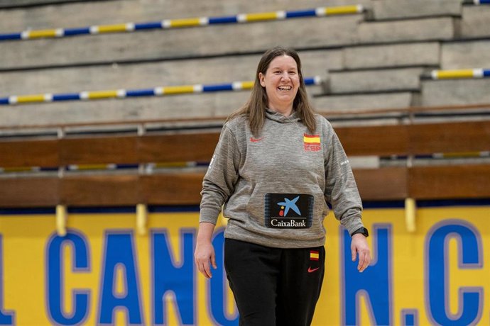 Made Urieta, durante su etapa como seleccionadora española femenina sub-23.