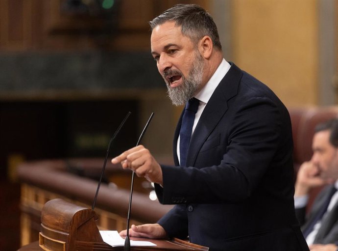 Archivo - El presidente de VOX, Santiago Abascal, interviene durante un pleno extraordinario, en el Congreso de los Diputados, a 9 de julio de 2025, en Madrid (España).   